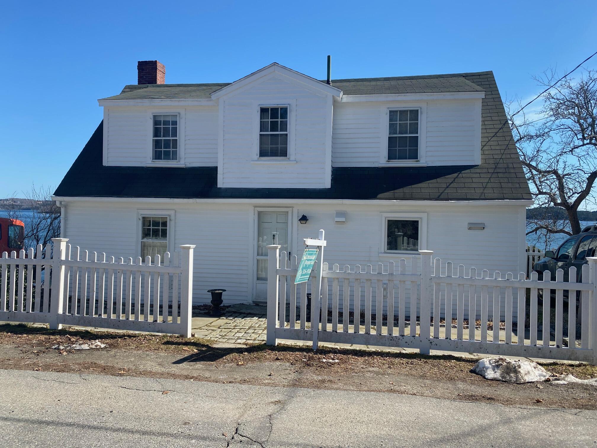 163 Perkins Street Castine ME 04421