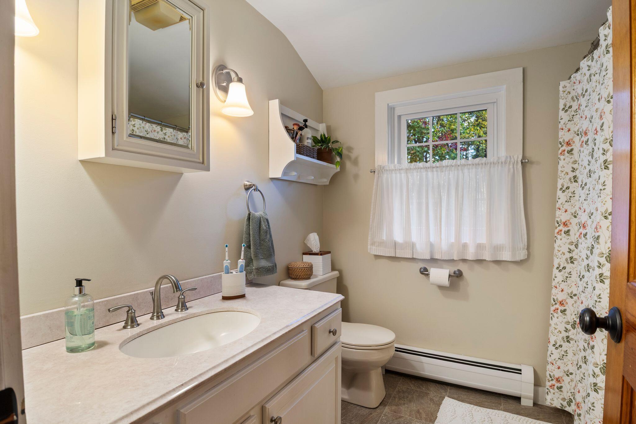 12 Richard Road Gorham ME 04038