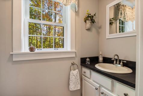12 Richard Road Gorham ME 04038