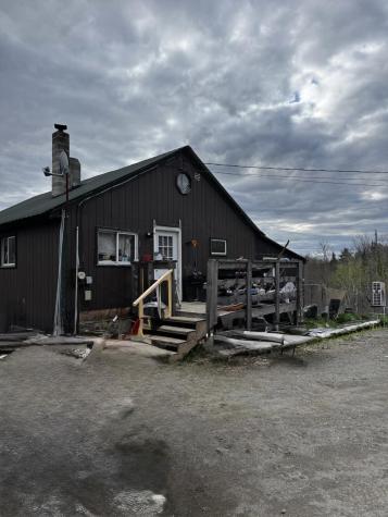8 Half Moon Lane Knox ME 04986