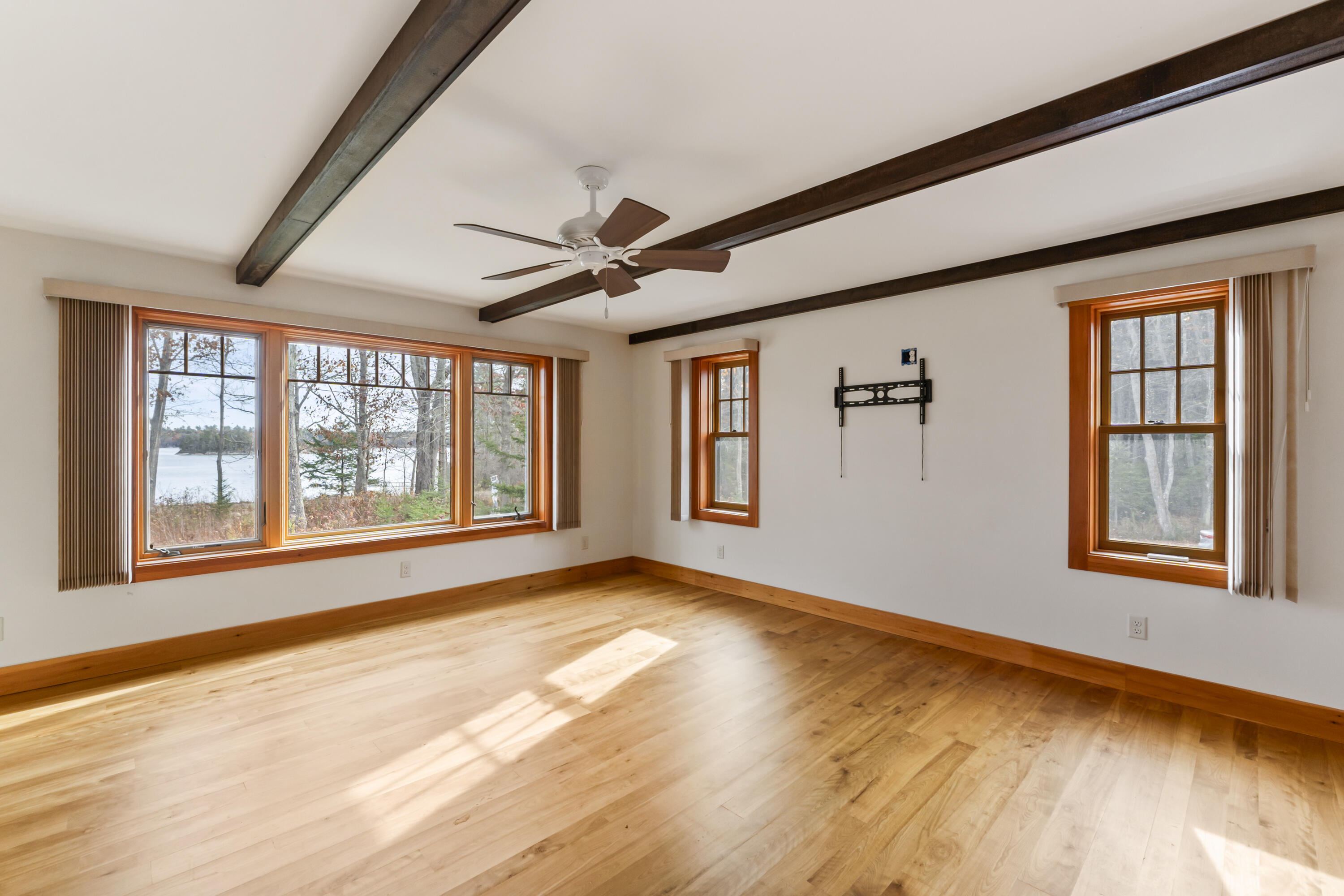 101 Butter Point Waldoboro ME 04572