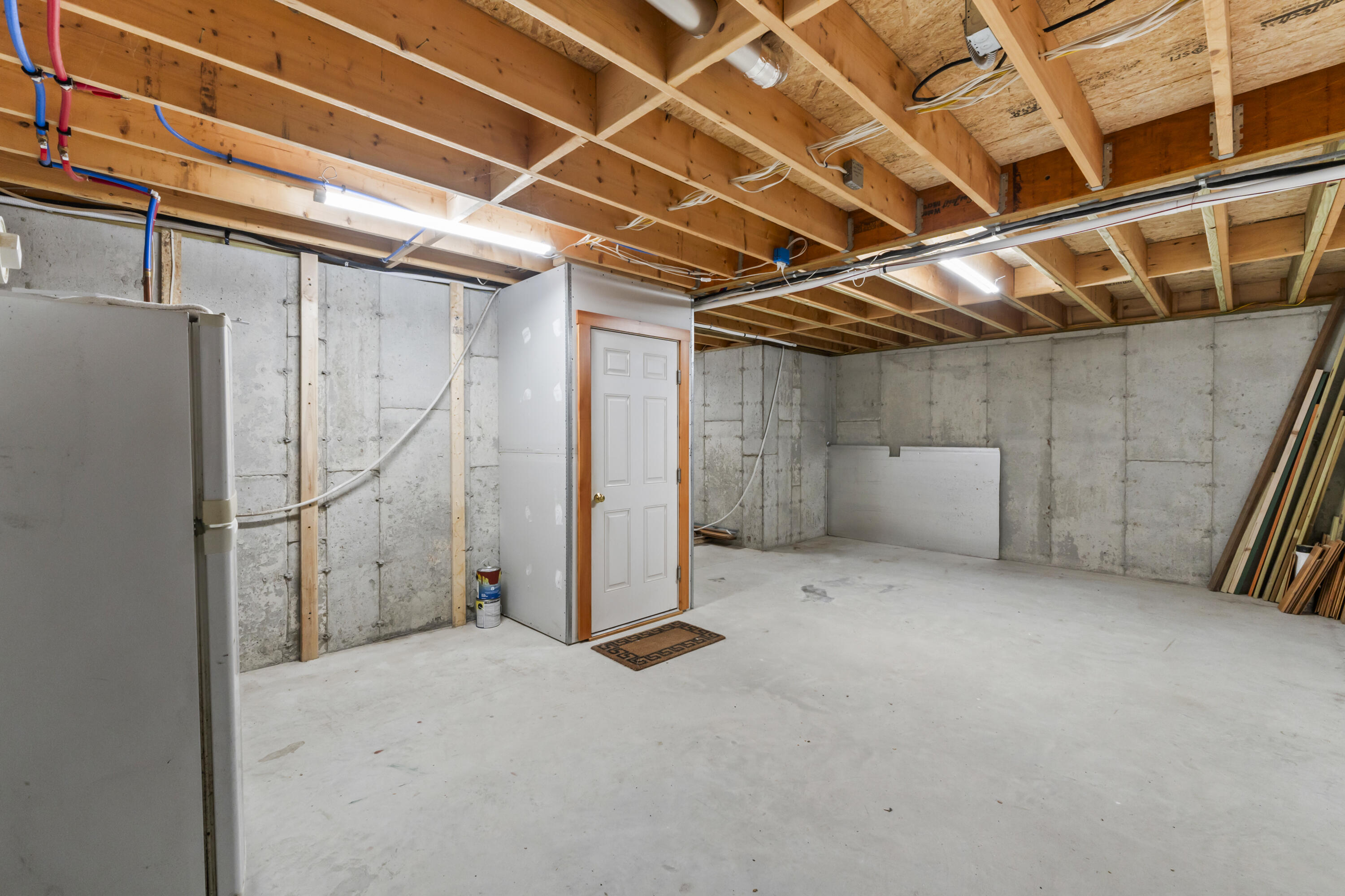 101 Butter Point Waldoboro ME 04572