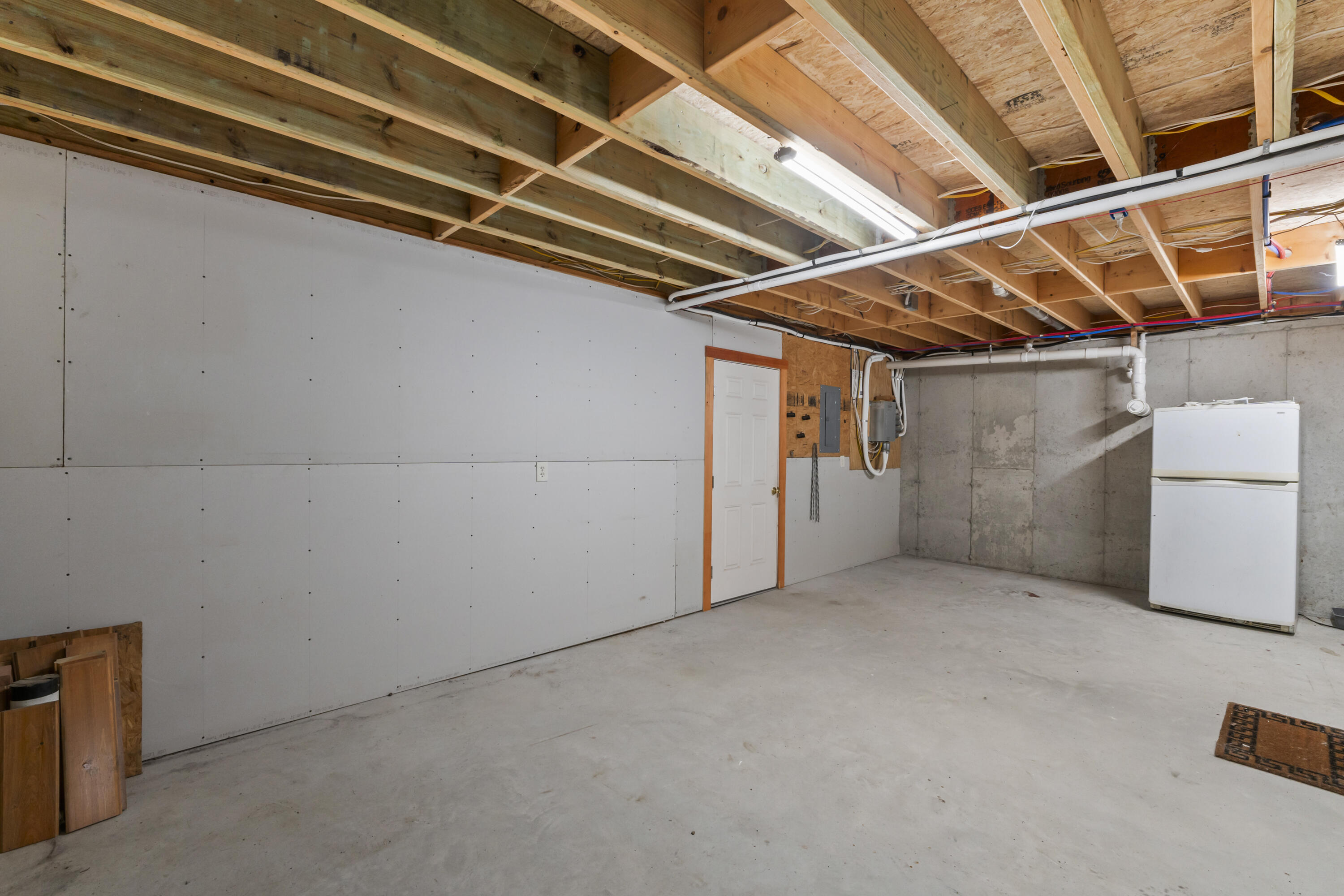 101 Butter Point Waldoboro ME 04572