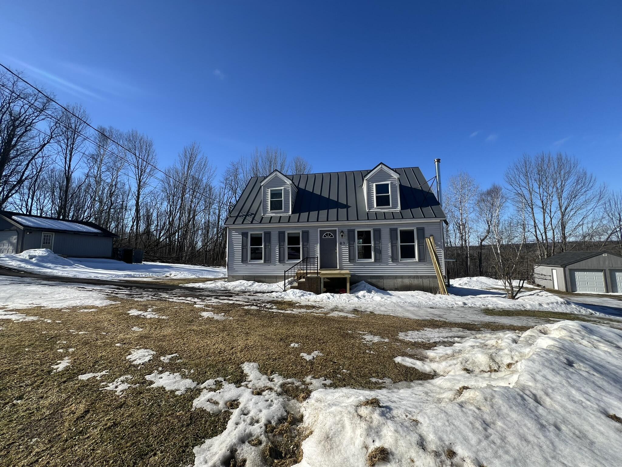 83 Norridgewock Road, Fairfield ME Real Estate Listing MLS {g