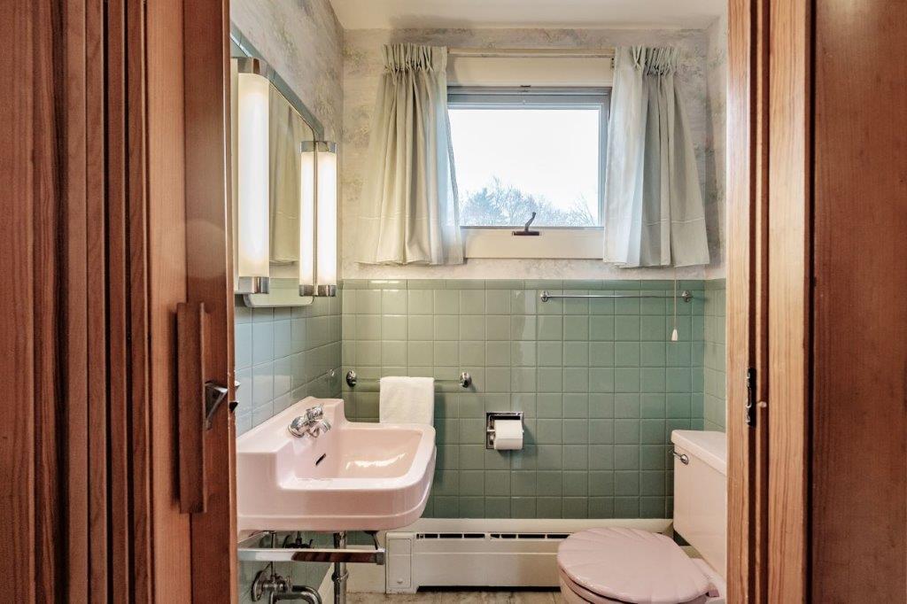 69 Falmouth Road Falmouth ME 04105