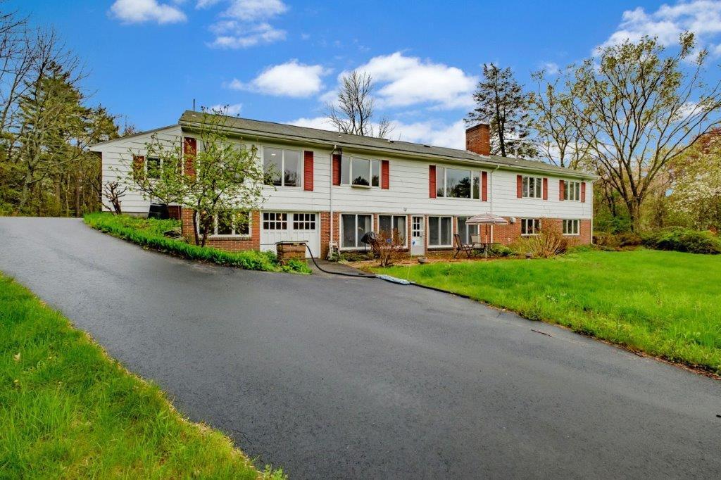 69 Falmouth Road Falmouth ME 04105