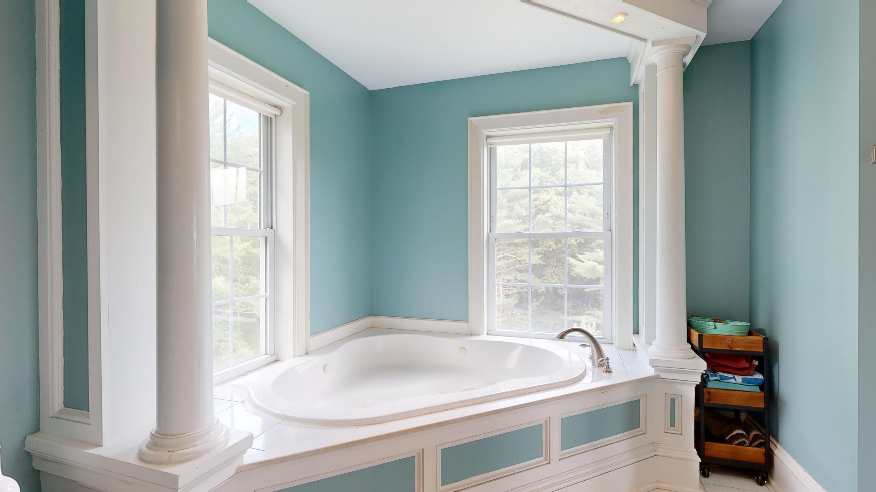 76 Heritage Lane Union ME 04862