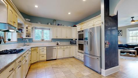 76 Heritage Lane Union ME 04862