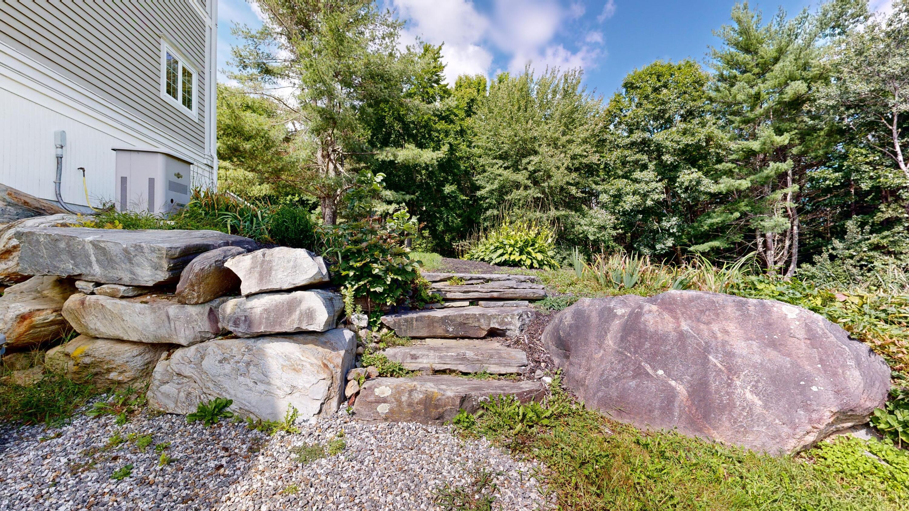 76 Heritage Lane Union ME 04862