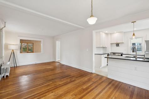 16 Dike Road Bath ME 04530