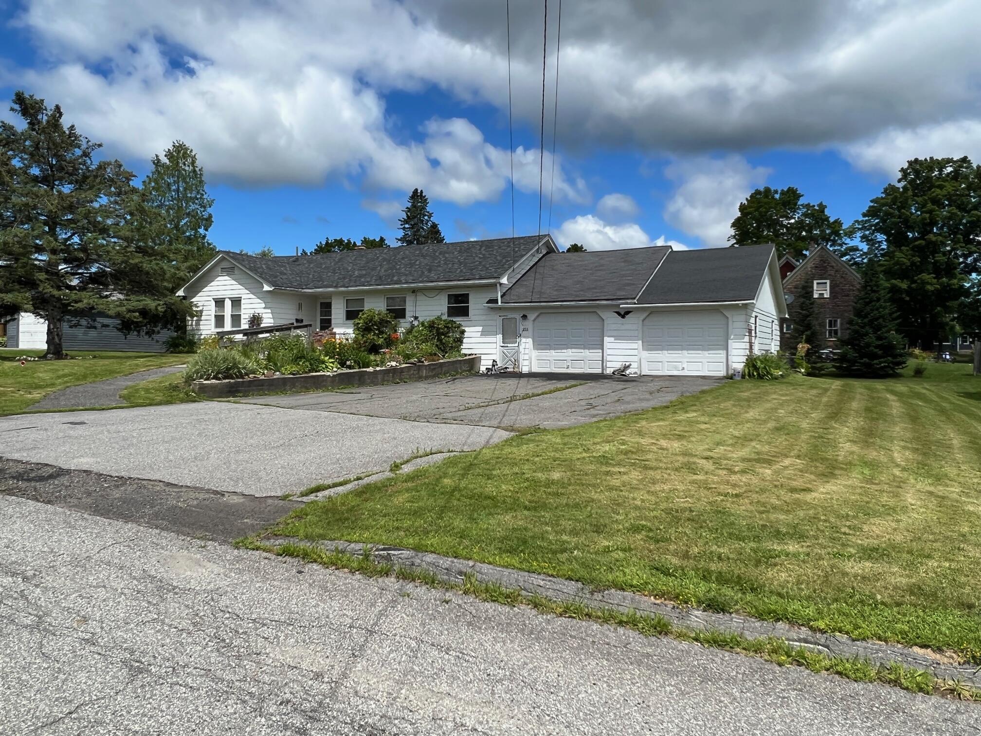 233 West Street Pittsfield ME 04967