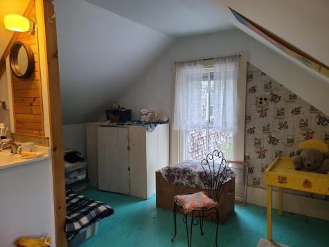 73 Purple Heart Highway Brooks ME 04921