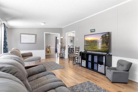 24 Lake View Terrace Rockland ME 04841