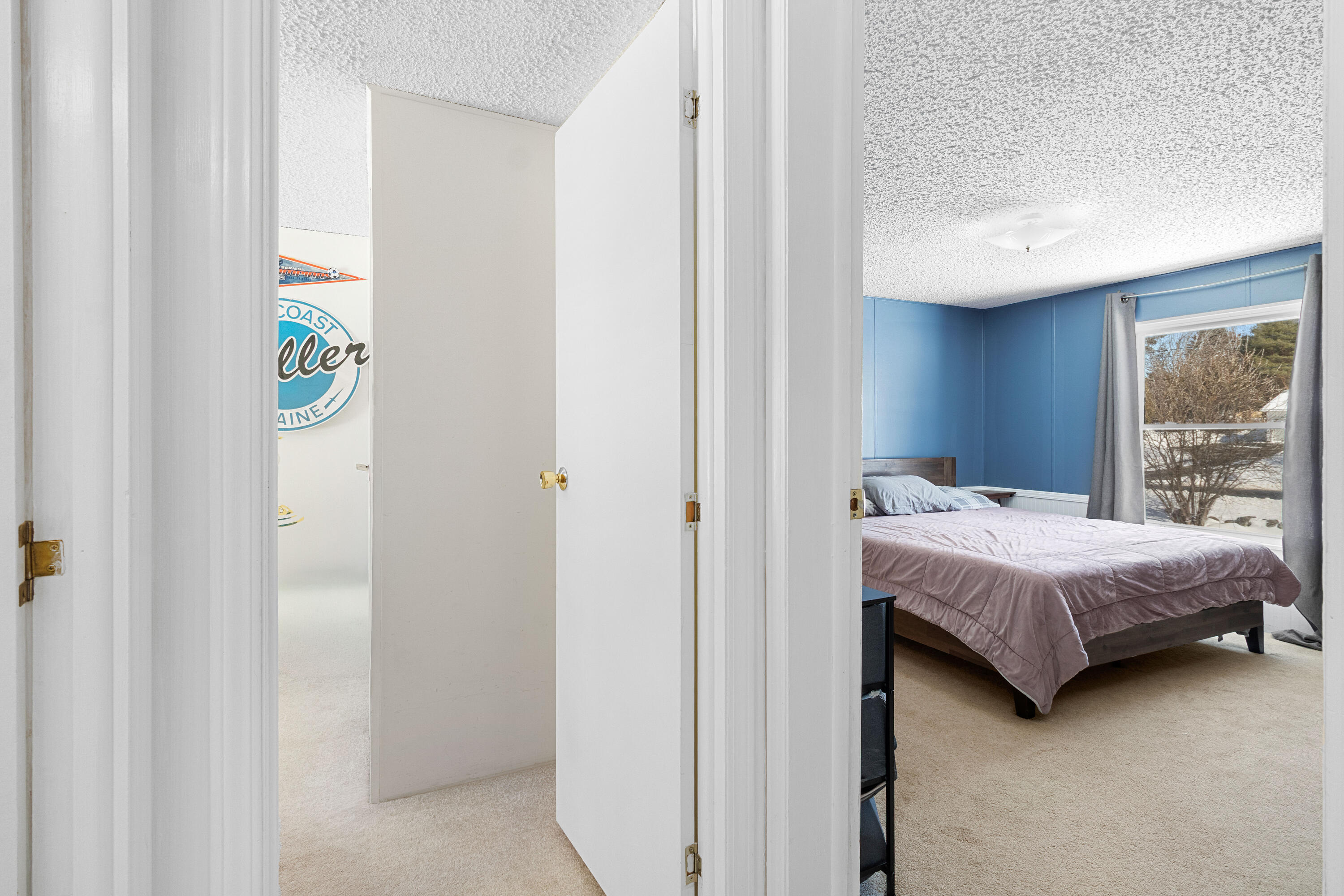 24 Lake View Terrace Rockland ME 04841