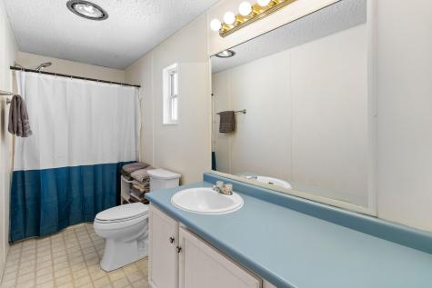 24 Lake View Terrace Rockland ME 04841