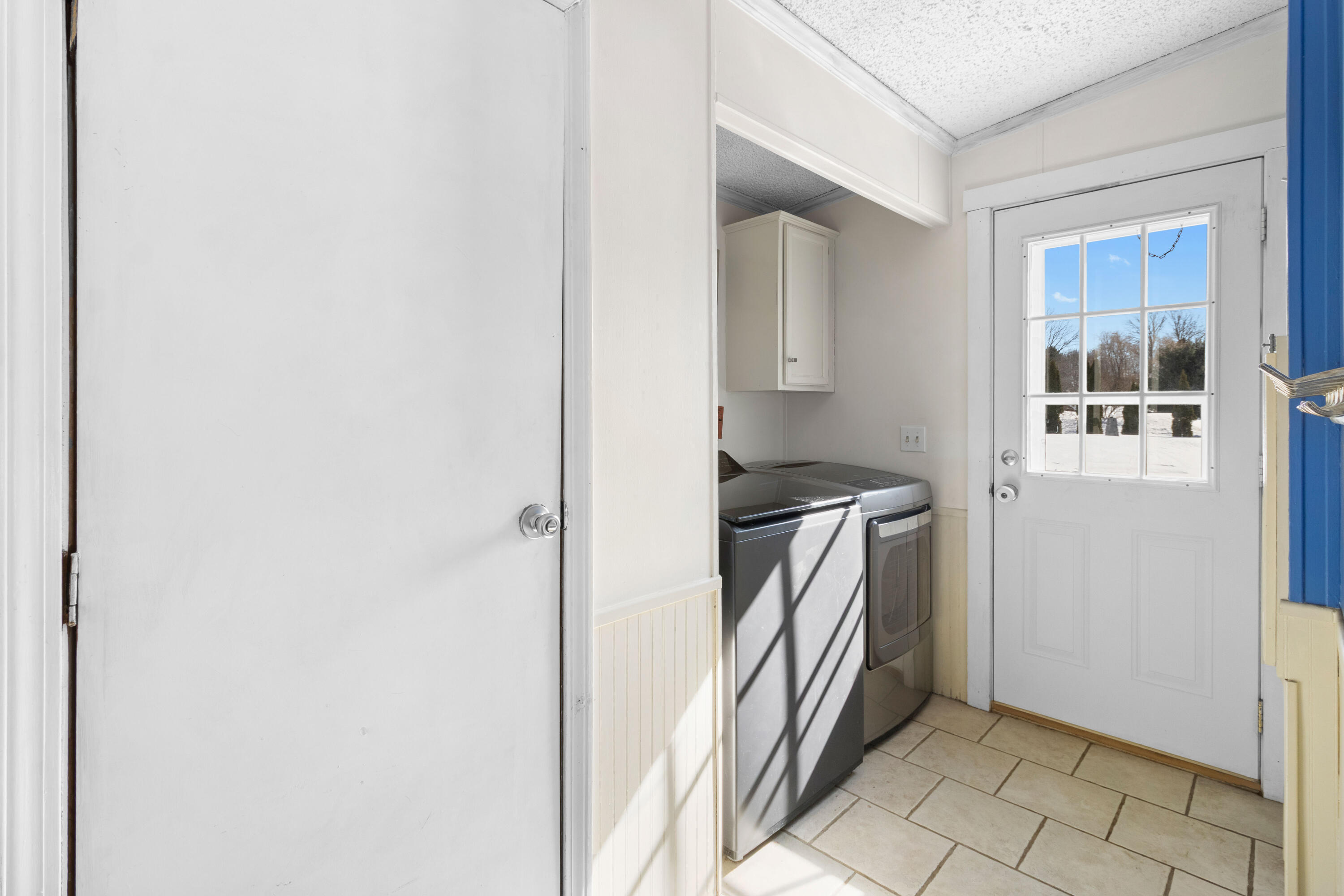 24 Lake View Terrace Rockland ME 04841