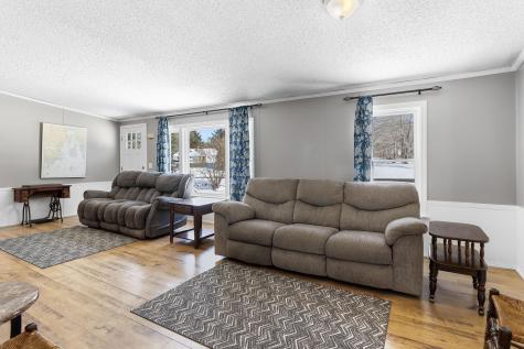 24 Lake View Terrace Rockland ME 04841