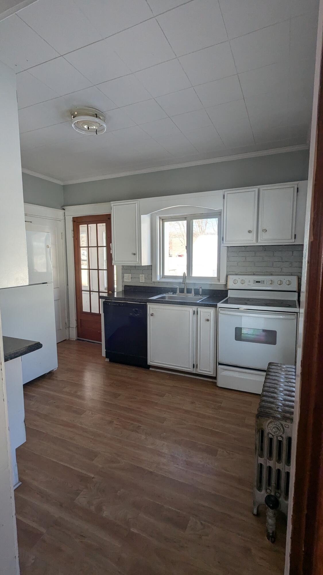 10 Summer Street Sanford ME 04073