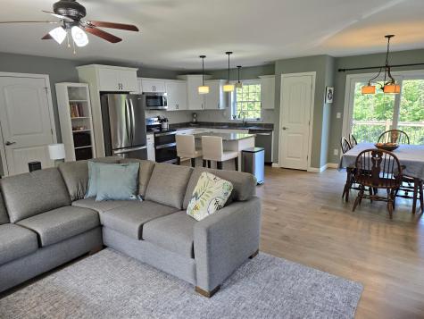 28 Amos Court Lewiston ME 04240