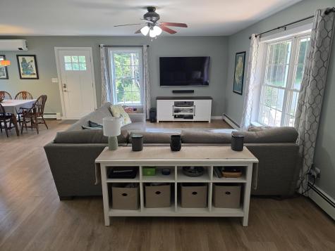 28 Amos Court Lewiston ME 04240