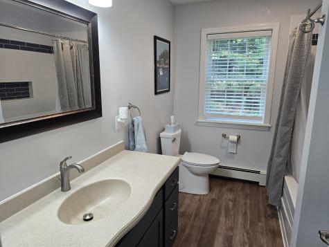 28 Amos Court Lewiston ME 04240