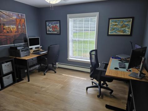 28 Amos Court Lewiston ME 04240