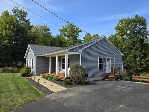 28 Amos Court Lewiston ME 04240