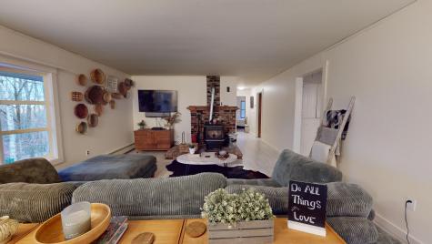 39 S Road Lee ME 04455