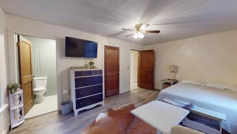 39 S Road Lee ME 04455