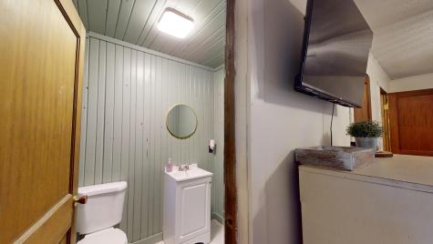 39 S Road Lee ME 04455