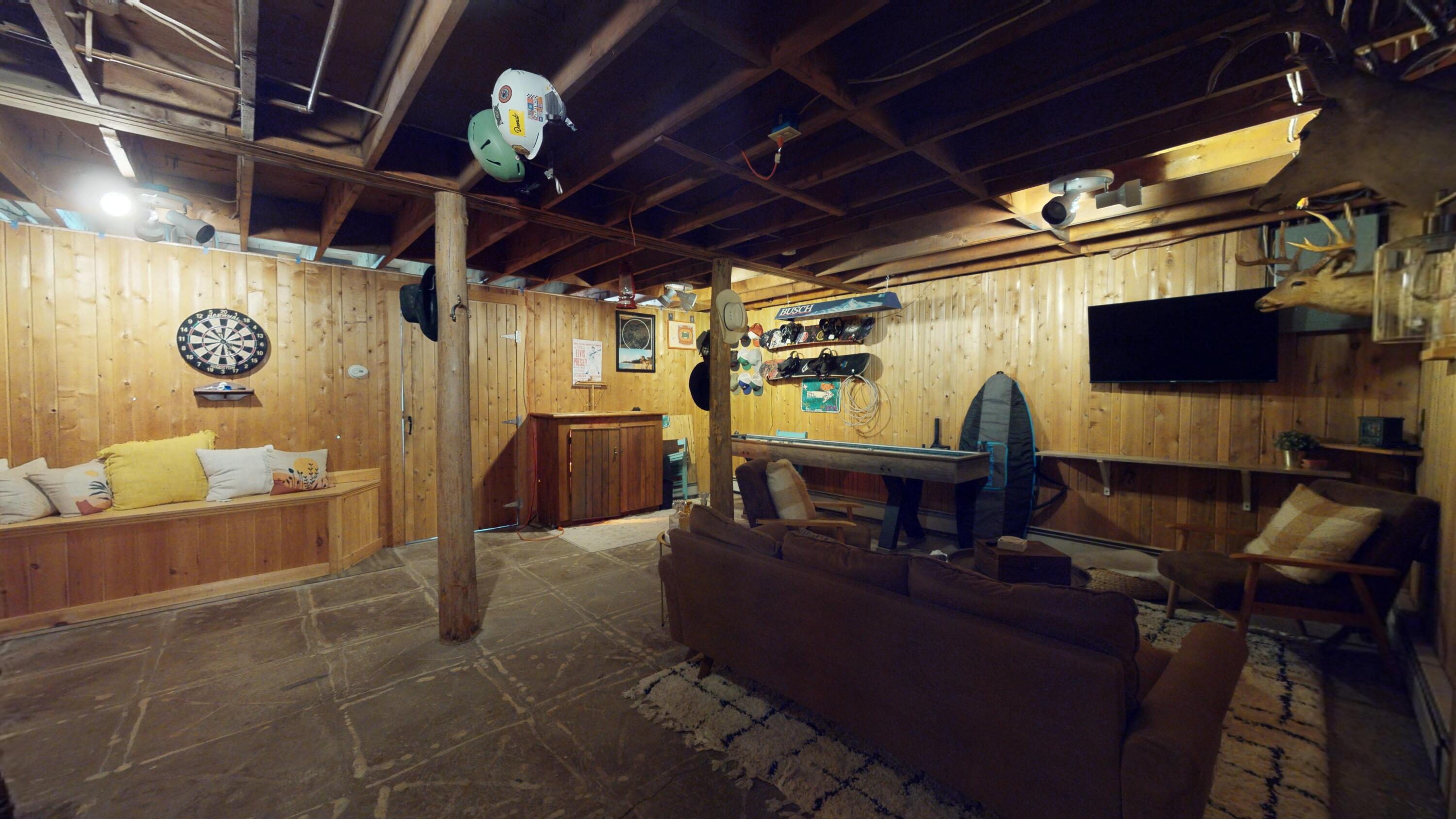 39 S Road Lee ME 04455