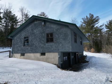 39 S Road Lee ME 04455