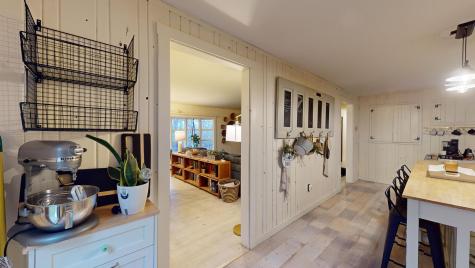 39 S Road Lee ME 04455