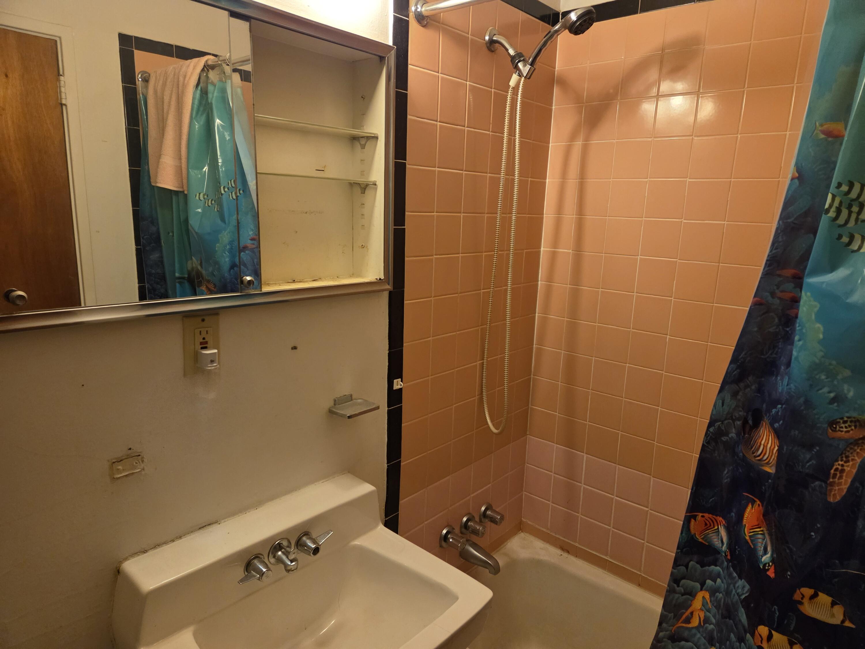 10 Maxwell Lane Bangor ME 04401