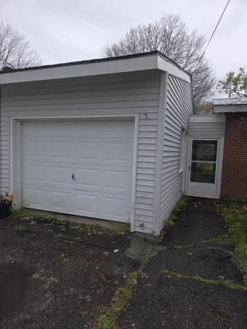 10 Maxwell Lane Bangor ME 04401