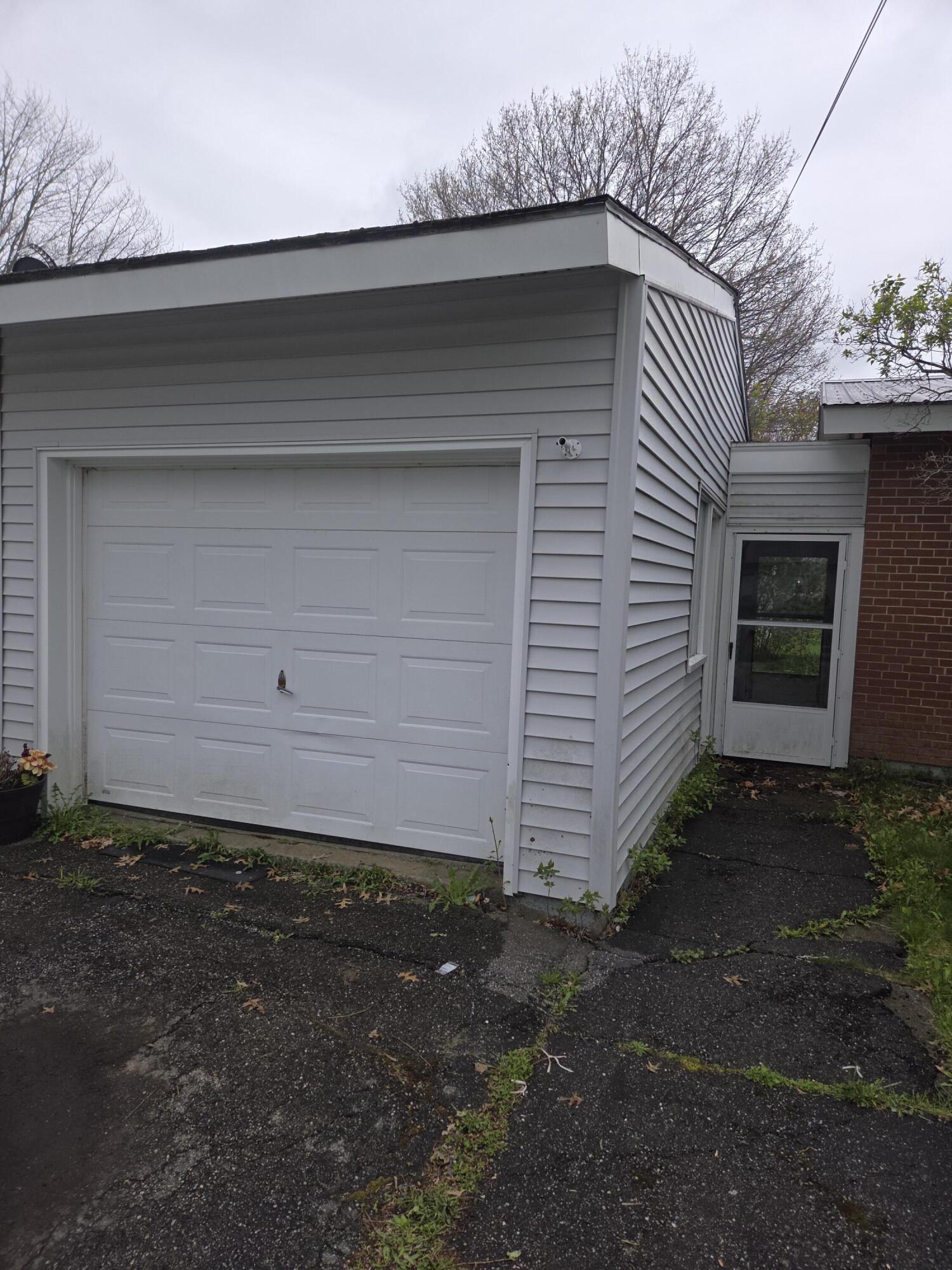 10 Maxwell Lane Bangor ME 04401