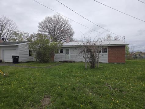 10 Maxwell Lane Bangor ME 04401
