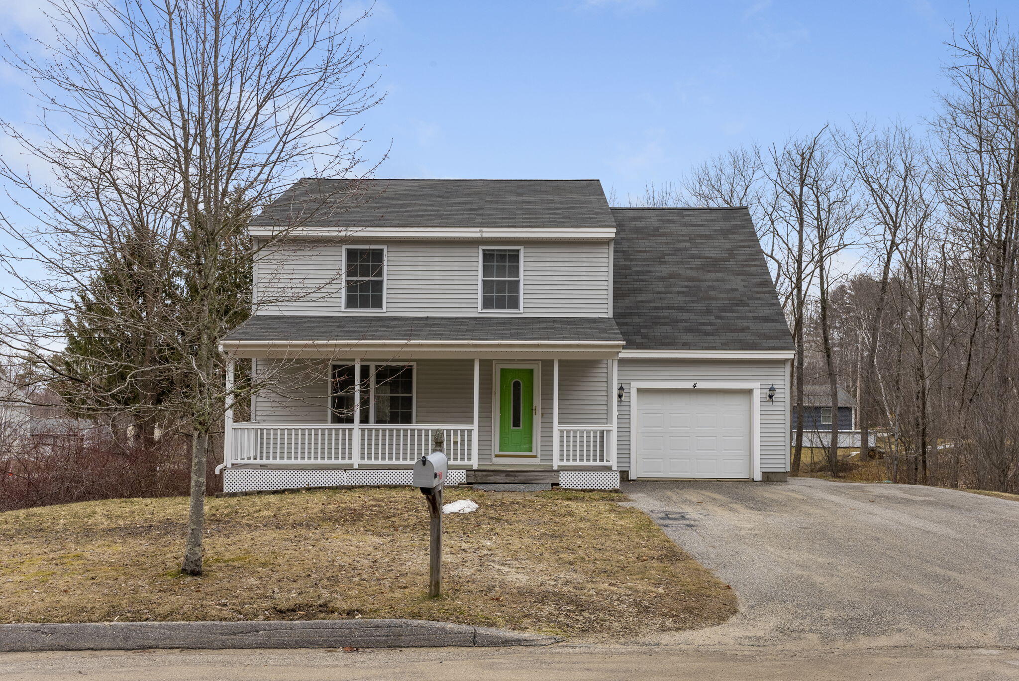 4 St James Place Lewiston ME 04240
