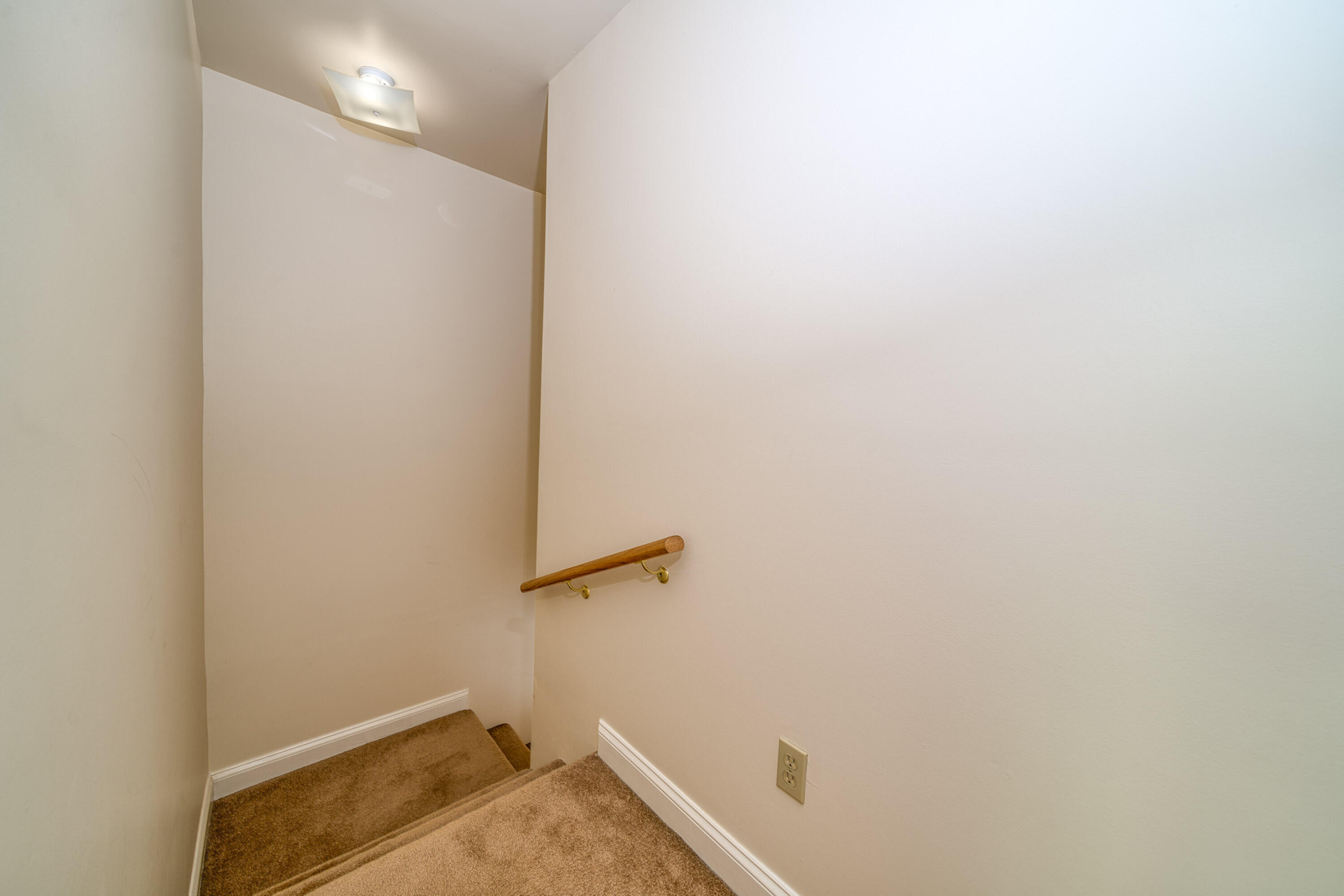 208 Congress Street Belfast ME 04915