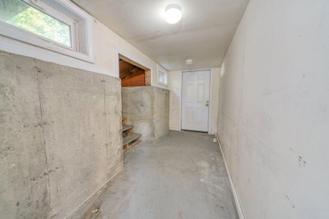 208 Congress Street Belfast ME 04915