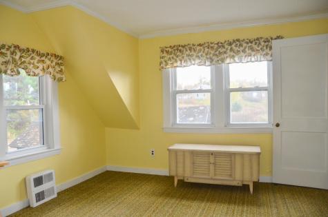 87 Middle Road Augusta ME 04330