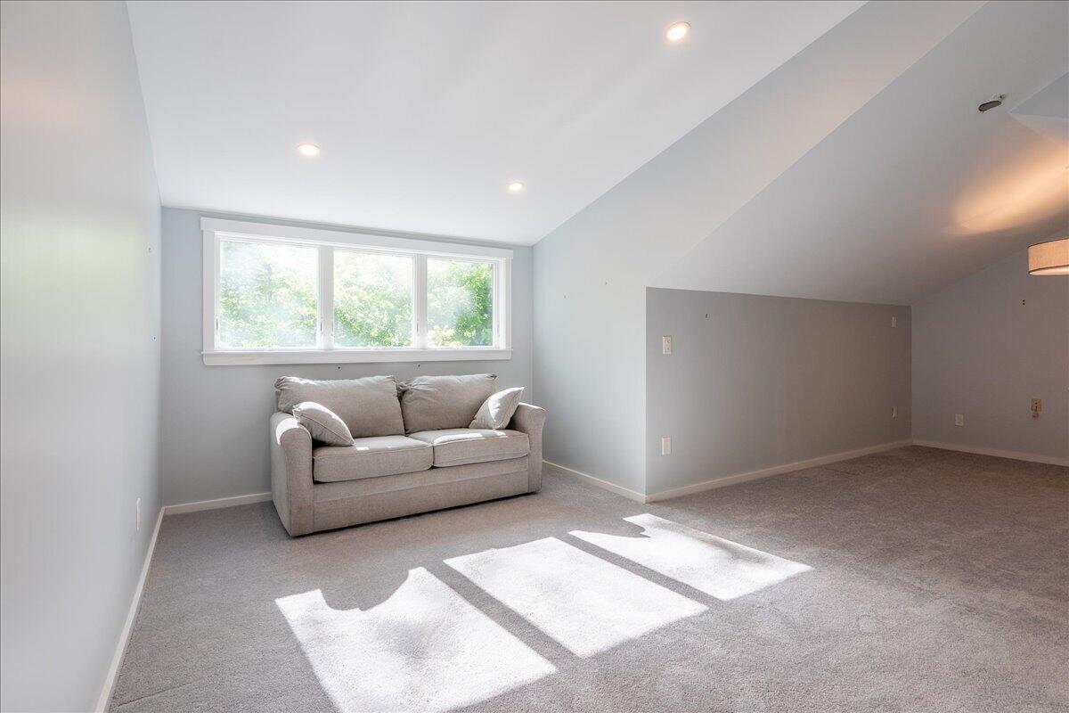 11 Highland Road Newcastle ME 04553