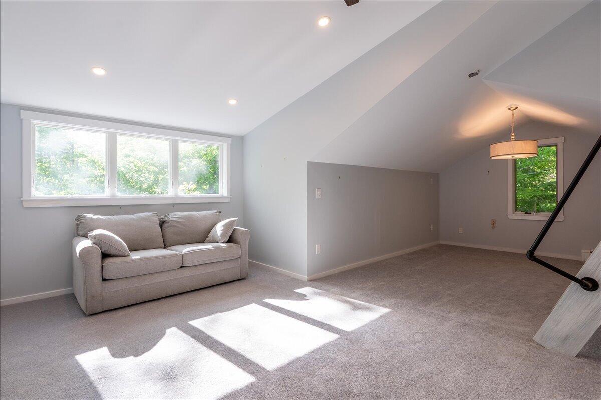 11 Highland Road Newcastle ME 04553