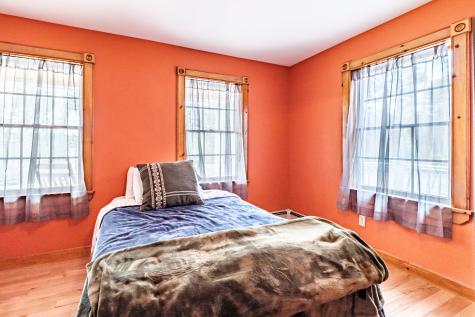 6 Broadway Avenue Naples ME 04055