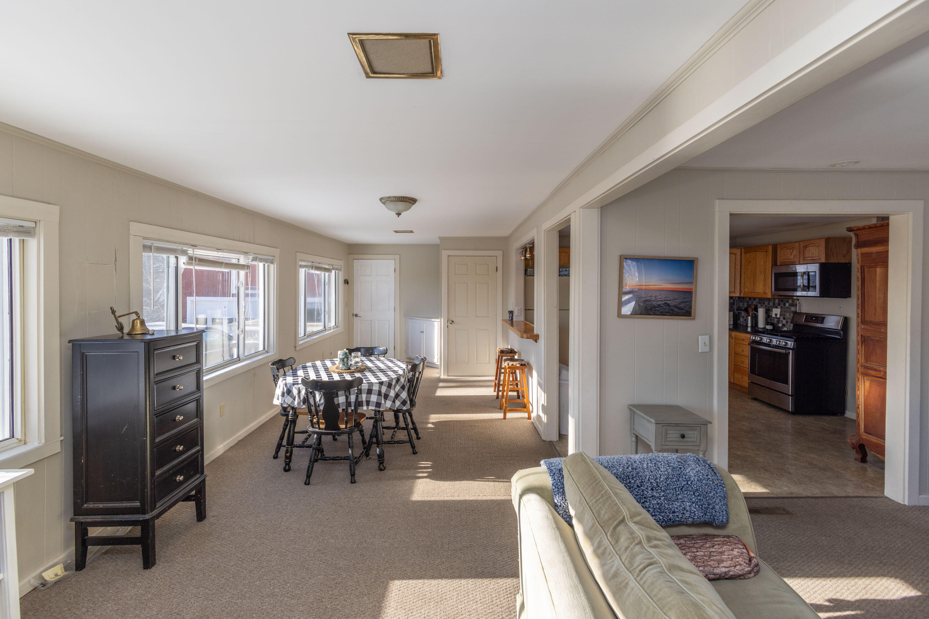 27 Lawrence Avenue Thomaston ME 04861