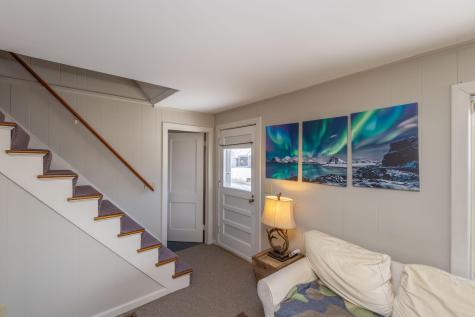 27 Lawrence Avenue Thomaston ME 04861