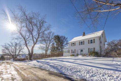 27 Lawrence Avenue Thomaston ME 04861