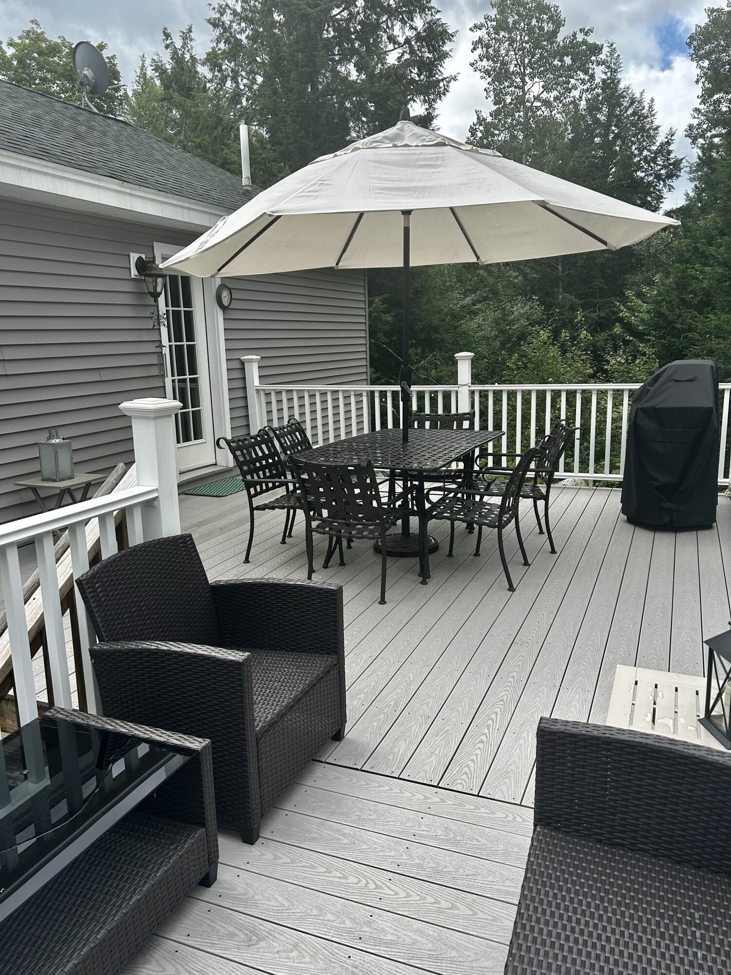 89 Boot Cove Lane Winthrop ME 04364