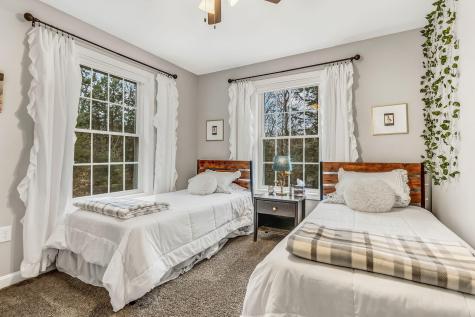 89 Boot Cove Lane Winthrop ME 04364