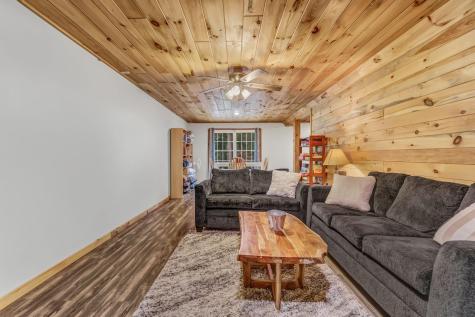 89 Boot Cove Lane Winthrop ME 04364